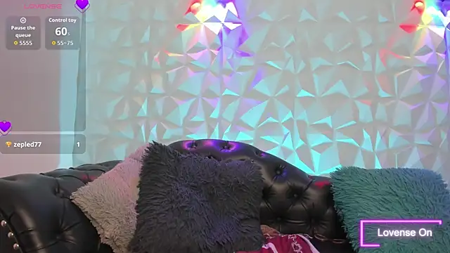 Snapshot of SabinaDeluxe_cg chatting on November 21, 12:31 am SabinaDeluxe cg online show from November 21, 12:31 am