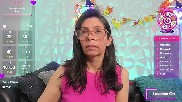 Snapshot of SabinaDeluxe_cg chatting on November 8, 12:47 am SabinaDeluxe cg online show from November 8, 12:47 am