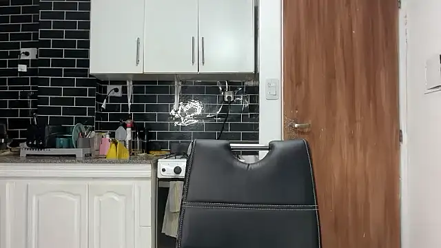 MUSCLEANGEL1 online show from March 25, 4:28 pm