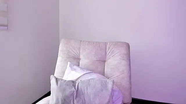 Snapshot of Arianna_Jannes chatting on February 7, 4:37 pm Arianna Jannes online show from February 7, 4:37 pm