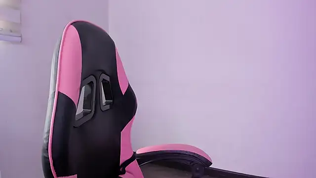 Arianna Jannes online show from April 14, 3:50 pm