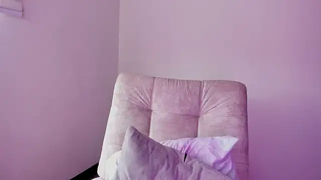 Snapshot of Arianna_Jannes chatting on October 19, 5:26 pm Arianna Jannes online show from October 19, 5:26 pm