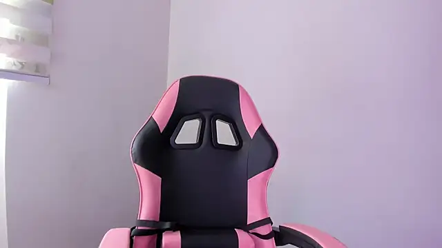 Snapshot of Arianna_Jannes chatting on February 10, 4:06 pm Arianna Jannes online show from February 10, 4:06 pm