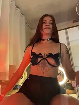 TayllorSweet  online show from May 25, 12:10 am