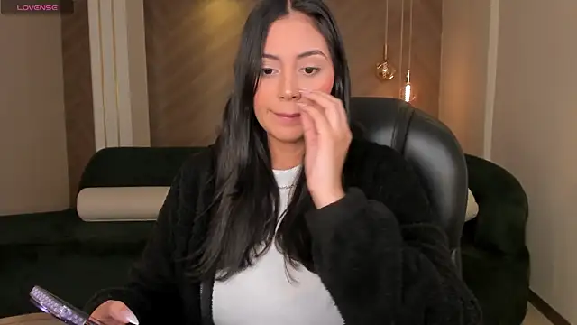 AmbarJames  online show from November 14, 11:58 am