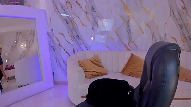 AmbarJames  online show from November 30, 11:55 am