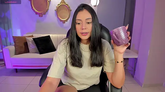AmbarJames  online show from October 20, 11:33 am