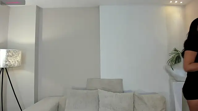 Snapshot of AmbarJames_ chatting on July 4, 11:38 am AmbarJames online show from July 4, 11:38 am
