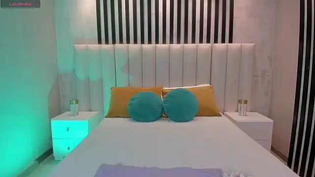 AmbarJames  online show from February 10, 12:26 pm