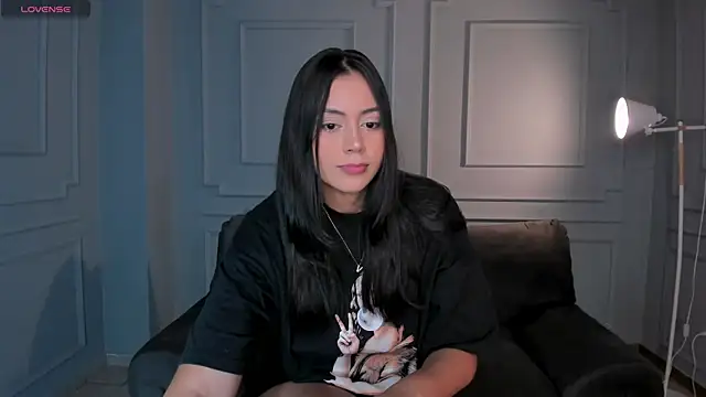 AmbarJames  online show from November 8, 11:58 am