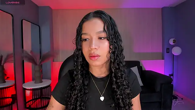 SophieHouston  online show from September 21, 11:10 pm