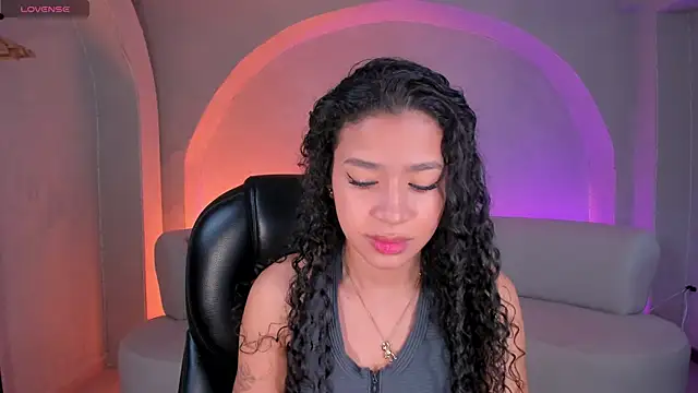 SophieHouston  online show from October 17, 4:38 am