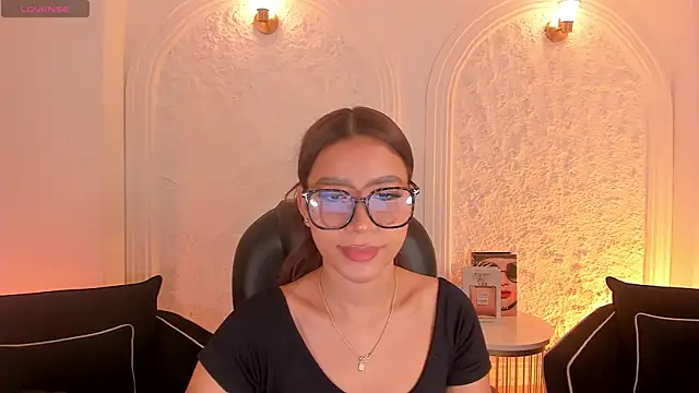 SophieHouston  online show from July 16, 3:14 am