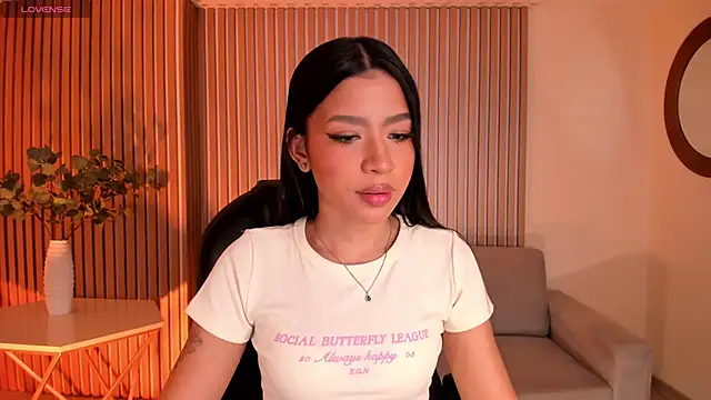 SophieHouston  online show from June 12, 2:09 am