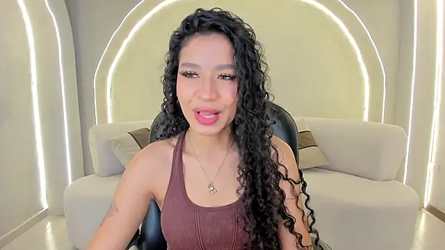 SophieHouston  online show from October 24, 3:38 am