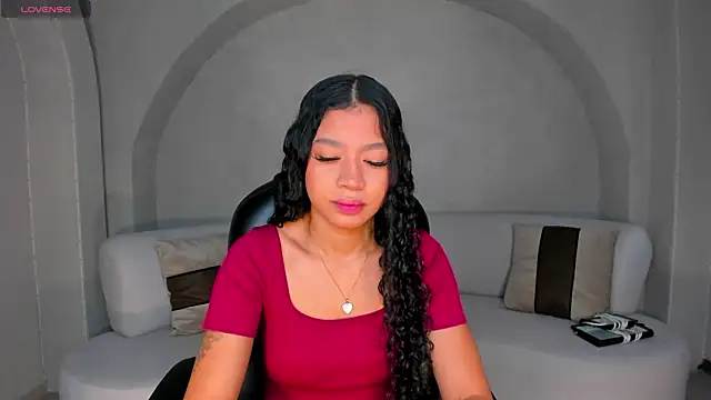 SophieHouston  online show from October 30, 4:33 am