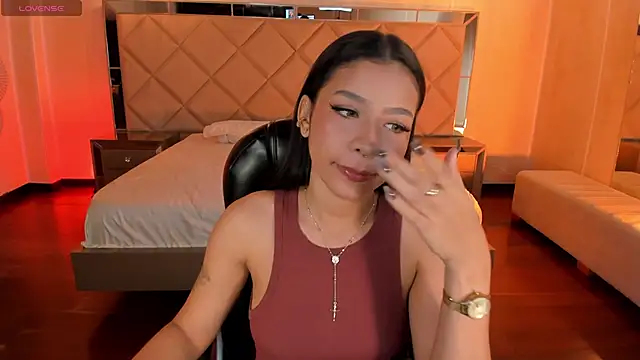 SophieHouston  online show from March 4, 1:57 am