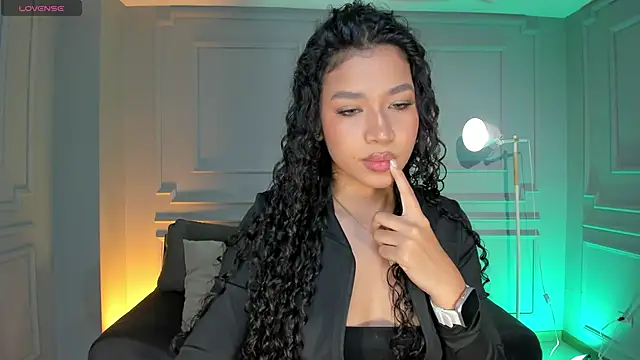 SophieHouston  online show from November 14, 4:05 am