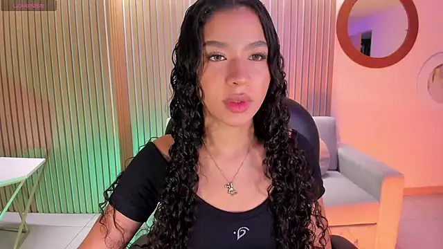 SophieHouston  online show from October 11, 4:24 am