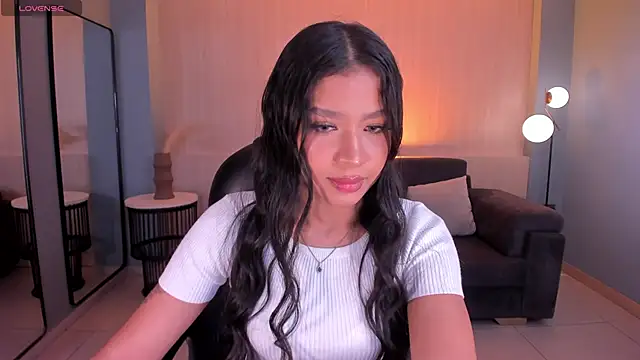 SophieHouston  online show from May 5, 3:20 am