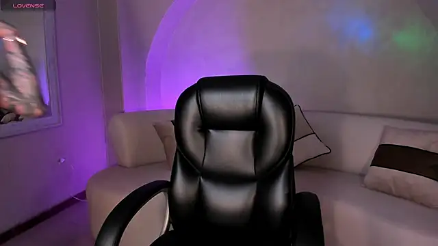 MilaLawrence online show from September 9, 8:51 pm