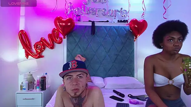 Snapshot of Asha_zuri_and_adam chatting on September 13, 12:38 pm Asha zuri and adam online show from September 13, 12:38 pm