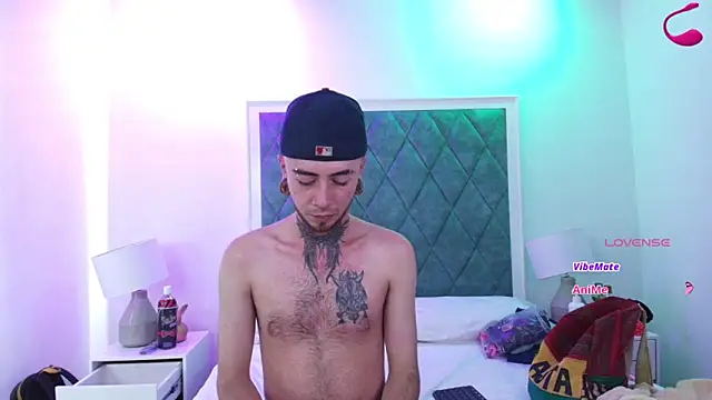 Asha zuri and adam online show from December 17, 12:32 pm