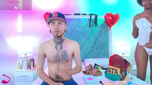 Snapshot of Asha_zuri_and_adam chatting on October 1, 12:42 pm Asha zuri and adam online show from October 1, 12:42 pm