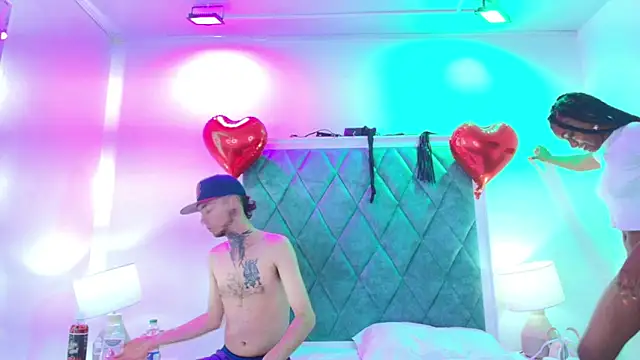 Snapshot of Asha_zuri_and_adam chatting on October 22, 12:04 pm Asha zuri and adam online show from October 22, 12:04 pm