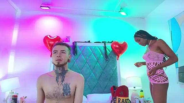 Snapshot of Asha_zuri_and_adam chatting on October 18, 12:40 pm Asha zuri and adam online show from October 18, 12:40 pm