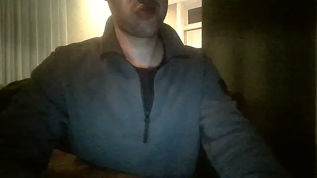 Snapshot of Tayatom8823 chatting on October 25, 9:04 pm Tayatom8823 online show from October 25, 9:04 pm