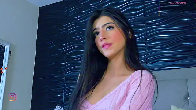 Snapshot of Ambar_Bull chatting on November 28, 1:55 pm Ambar Bull online show from November 28, 1:55 pm