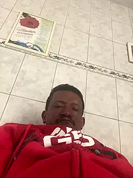 Snapshot of PIROCAGG21 chatting on October 9, 12:06 pm PIROCAGG21 online show from October 9, 12:06 pm