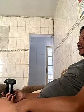 Snapshot of PIROCAGG21 chatting on November 18, 12:30 pm PIROCAGG21 online show from November 18, 12:30 pm