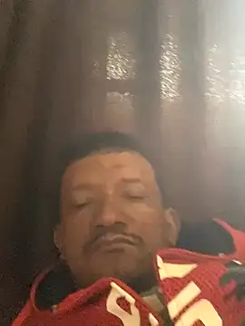 Snapshot of PIROCAGG21 chatting on October 18, 12:18 pm PIROCAGG21 online show from October 18, 12:18 pm