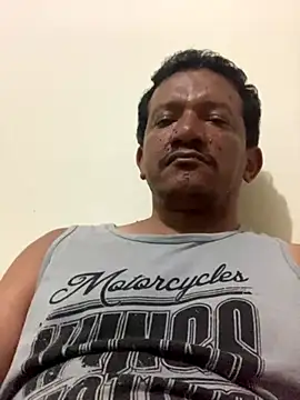 Snapshot of PIROCAGG21 chatting on December 3, 10:20 pm PIROCAGG21 online show from December 3, 10:20 pm