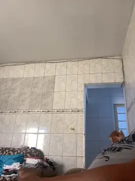 Snapshot of PIROCAGG21 chatting on December 1, 10:27 am PIROCAGG21 online show from December 1, 10:27 am