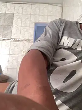 Snapshot of PIROCAGG21 chatting on November 19, 12:16 pm PIROCAGG21 online show from November 19, 12:16 pm