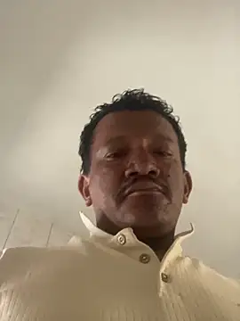 Snapshot of PIROCAGG21 chatting on November 23, 11:20 am PIROCAGG21 online show from November 23, 11:20 am