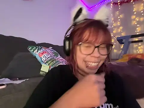 moan4mona online show from February 20, 6:19 am