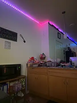 Snapshot of moan4mona chatting on November 5, 2:47 am moan4mona online show from November 5, 2:47 am