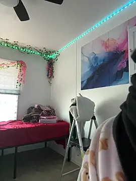 moan4mona online show from March 29, 7:04 pm