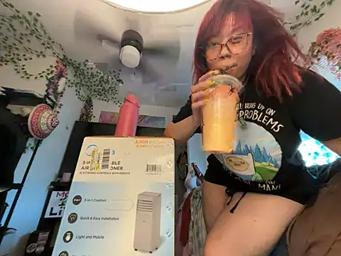 moan4mona online show from May 3, 12:49 am