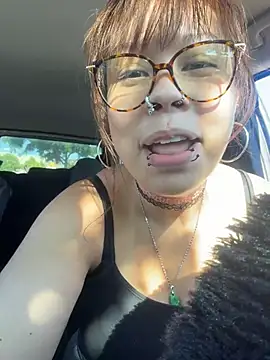 Snapshot of moan4mona chatting on July 10, 3:12 pm moan4mona online show from July 10, 3:12 pm