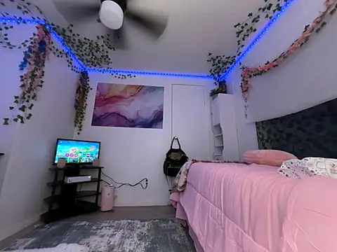 moan4mona online show from April 3, 1:56 am