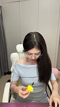 Qianqian-888 online show from October 21, 1:10 pm