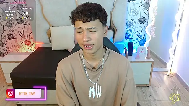 Ette tay online show from November 4, 3:21 am