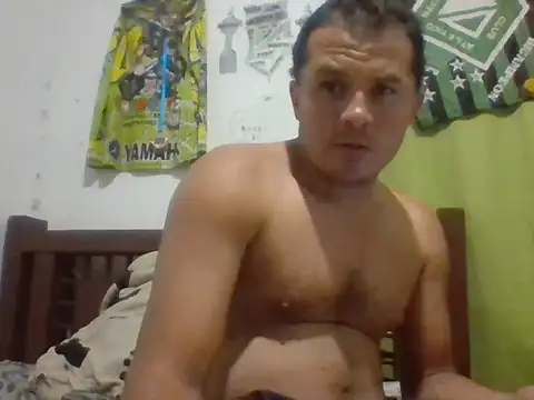 santiii   12 online show from February 7, 3:03 am