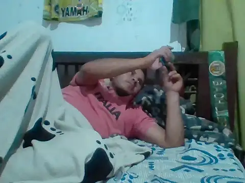 santiii   12 online show from January 12, 7:48 am