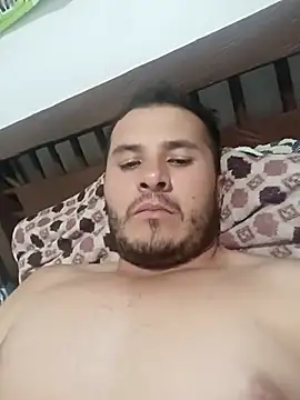 santiii   12 online show from November 18, 4:16 am